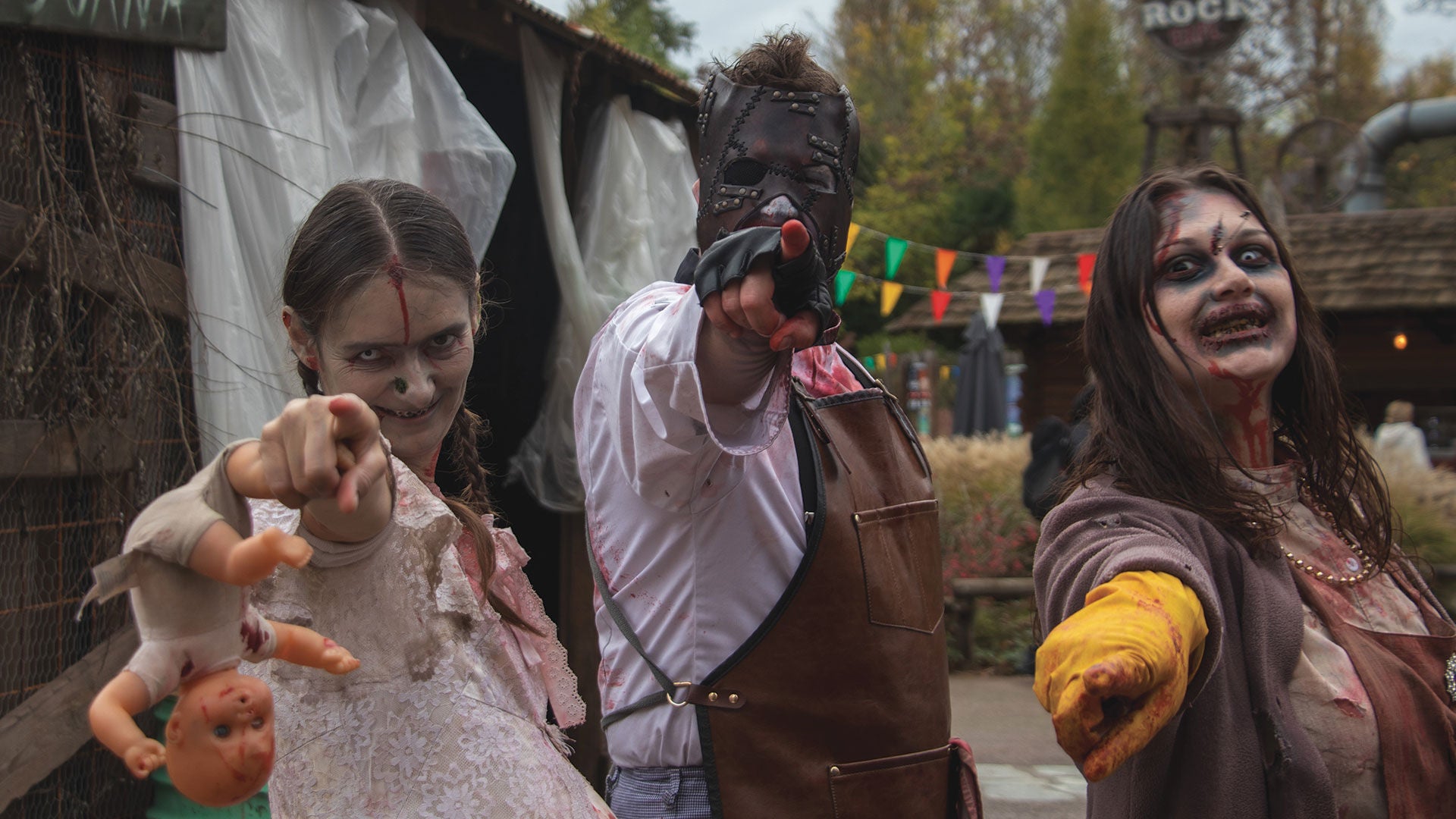Famille Woodstock Halloween Walibi Rhone-Alpes