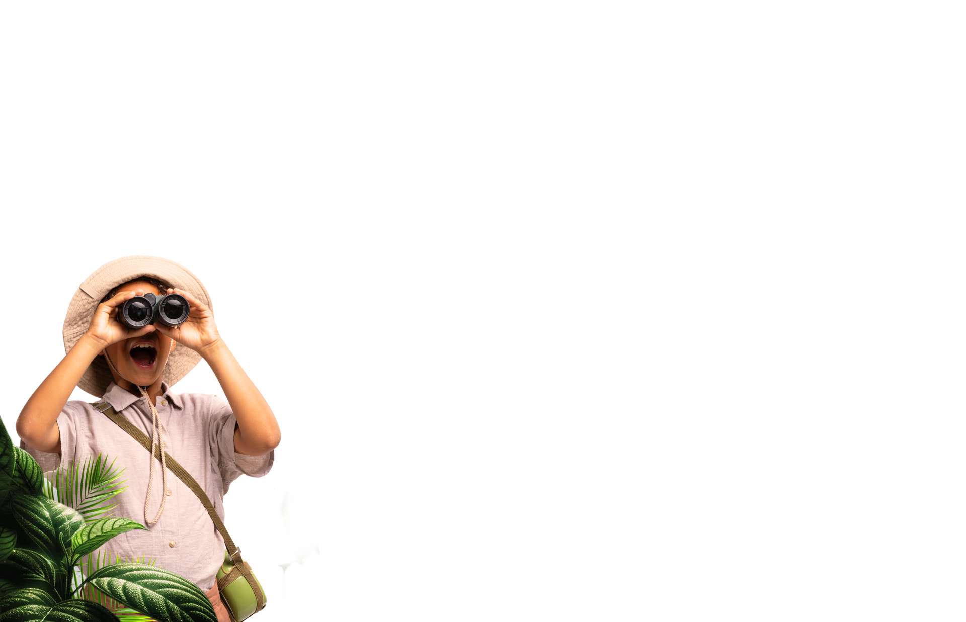 petit garçon avec jumelle qui regarde la nouvelle attraction Walibi Rhône-Alpes