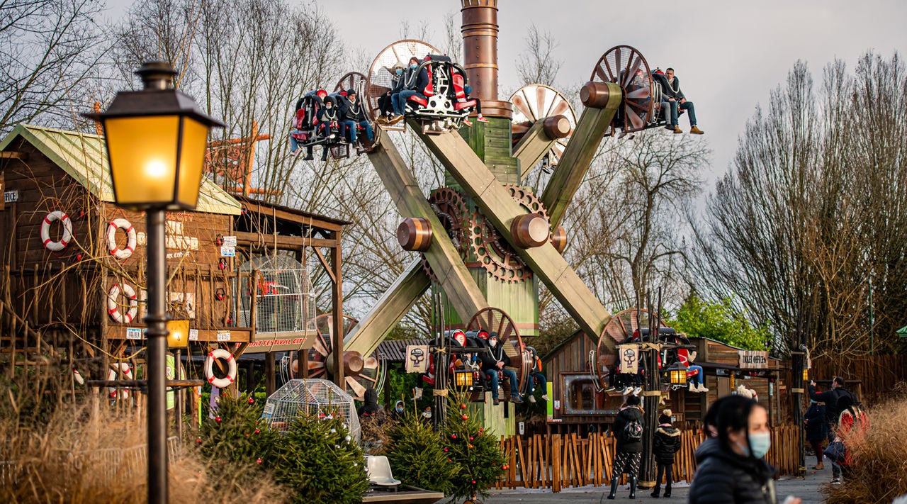 parc d'attractions avec manège à sensations Airboat