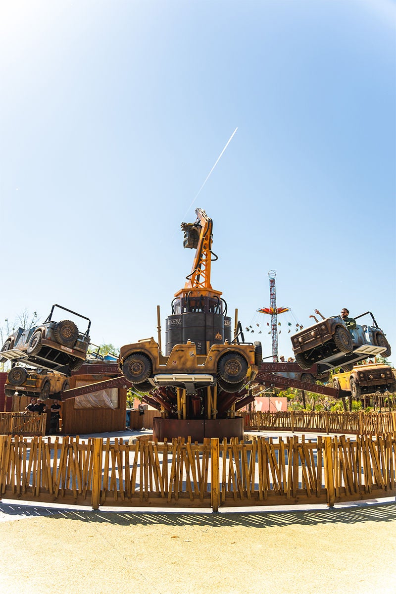 nouvelle attraction en famille RépaR'TaKar - Walibi Rhône-Alpes